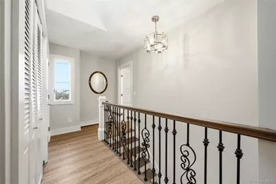 905 S 6th Street, Lindenhurst, NY 11757 - Photo 28