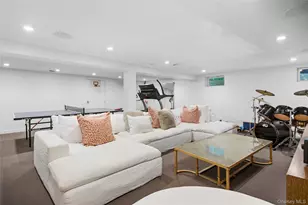 13 The Pines, Roslyn, NY 11576 - Photo 22