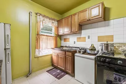 849 E 219th Street, Bronx, NY 10467 - Photo 4