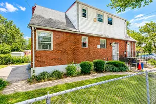 139-03 115th Ave, Jamaica, NY 11436 - Photo 4