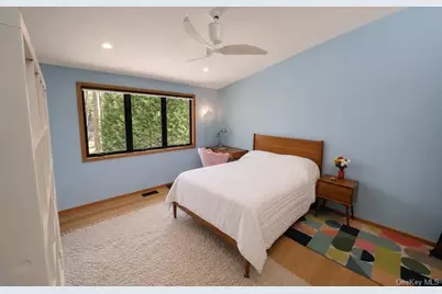 14 Tall Tree Court, Cold Spring Harbor, NY 11724 - Photo 16