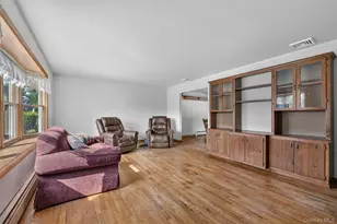 72 St Andrews Rd, Walden, NY 12586 - Photo 4