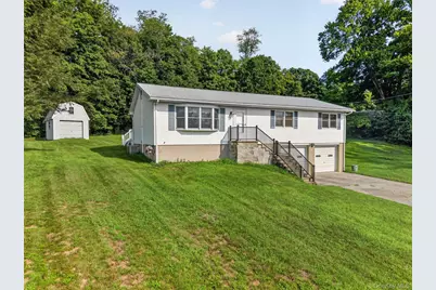 72 St Andrews Road, Walden, NY 12586 - Photo 2