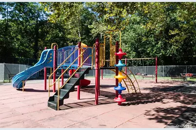 4705 Henry Hudson Parkway W #3C, Bronx, NY 10471 - Photo 12
