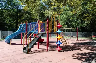 4705 Henry Hudson Pkwy W, Bronx, NY 10471 - Photo 12
