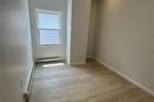 4370 Edson Ave, Bronx, NY 10466 - Photo 4
