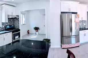 143-40 Poplar Ave, Flushing, NY 11355 - Photo 4