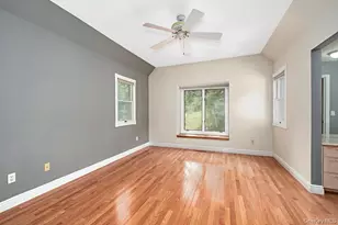 1103 Regent Dr, Mount Kisco, NY 10549 - Photo 18