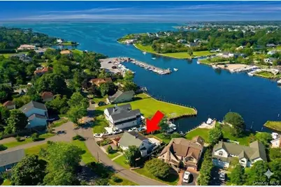 12 Bayview Avenue, Islip, NY 11751 - Photo 2