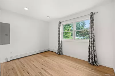 12 Bayview Avenue, Islip, NY 11751 - Photo 24