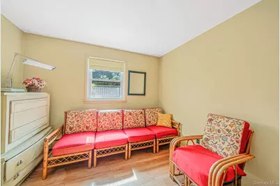8 Dartmouth Road, Shoreham, NY 11786 - Photo 14