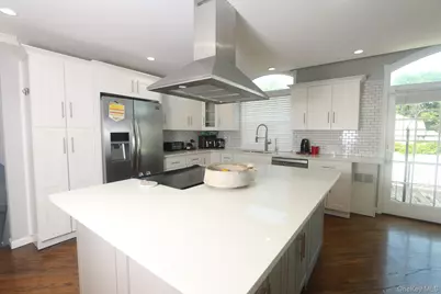3260 Judith Lane, Oceanside, NY 11572 - Photo 4