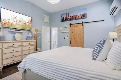 1005 Ferngate Drive, Franklin Square, NY 11010 - Photo 20