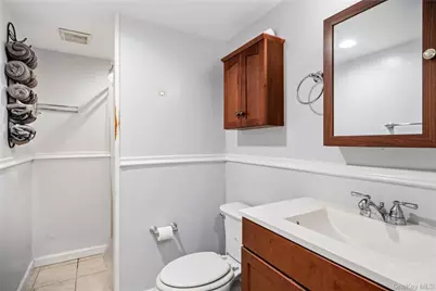 1005 Ferngate Drive, Franklin Square, NY 11010 - Photo 30