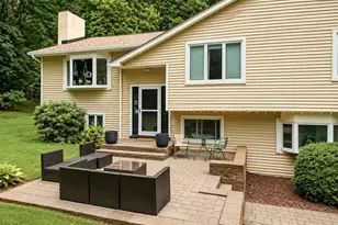386 Nashopa Rd, Bloomingburg, NY 12721 - Photo 2