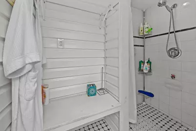 190 Beach 137th Street, Rockaway Park, NY 11694 - Photo 40