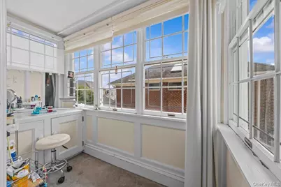190 Beach 137th Street, Rockaway Park, NY 11694 - Photo 20