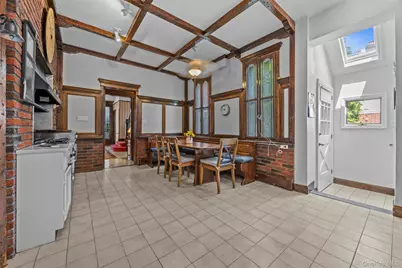 190 Beach 137th Street, Rockaway Park, NY 11694 - Photo 14