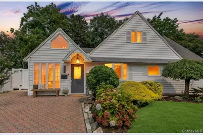161 Friends Lane, Westbury, NY 11590 - Photo 2