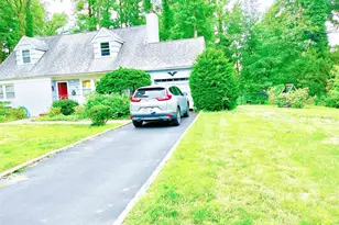 258 Steamboat Rd, Great Neck, NY 11024 - Photo 18