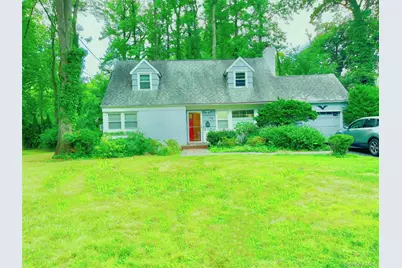 258 Steamboat Road, Great Neck, NY 11024 - Photo 12