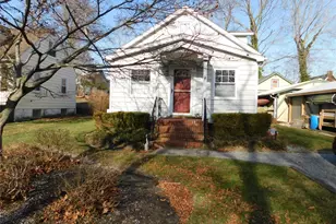 80 Cedar Rd, Wading River, NY 11792 - Photo 2