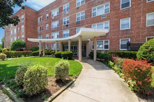 100 S Ocean Ave, Freeport, NY 11520 - Photo 2