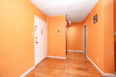 100 S Ocean Avenue #4U, Freeport, NY 11520 - Photo 4