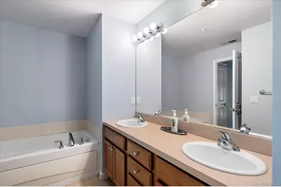 414 Highridge Court, Peekskill, NY 10566 - Photo 16
