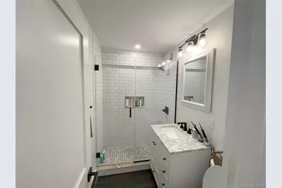 650 Shore Road #2N 3rd flr, Long Beach, NY 11561 - Photo 6