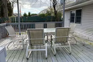 17 Giant Ln, Levittown, NY 11756 - Photo 2