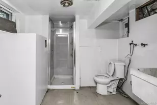 101 Emerson Ave, Floral Park, NY 11001 - Photo 10