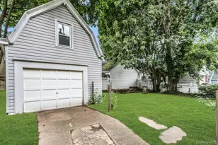 101 Emerson Ave, Floral Park, NY 11001 - Photo 22