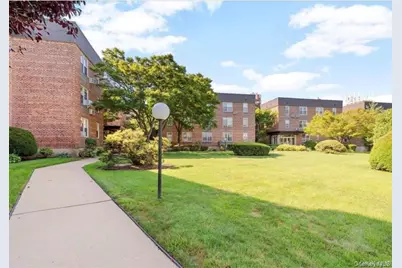 510 Dubois Ave #3 C, Valley Stream, NY 11581 - Photo 2