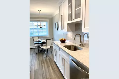 9 Williams Boulevard #6-1B, Lake Grove, NY 11755 - Photo 4