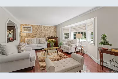 357 Avondale Drive, Shirley, NY 11967 - Photo 4