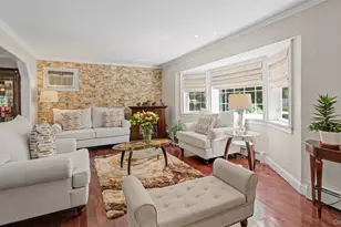 357 Avondale Dr, Shirley, NY 11967 - Photo 4