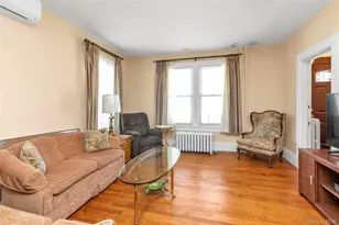 7 Brown St, Sea Cliff, NY 11579 - Photo 4