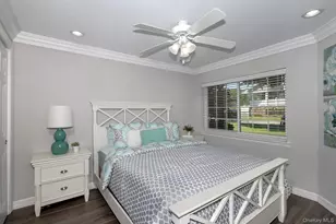 5000 Townhouse Dr, Coram, NY 11727 - Photo 8