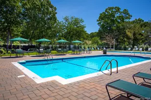 5000 Townhouse Dr, Coram, NY 11727 - Photo 16