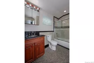 5000 Townhouse Dr, Coram, NY 11727 - Photo 10
