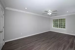 5000 Townhouse Dr, Coram, NY 11727 - Photo 8