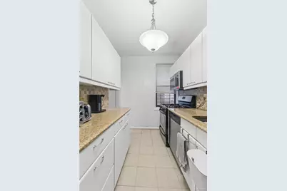 123-35 82 Road #5M, Kew Gardens, NY 11415 - Photo 4
