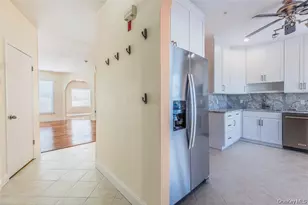 728 Birchwood Park Dr, Middle Island, NY 11953 - Photo 2