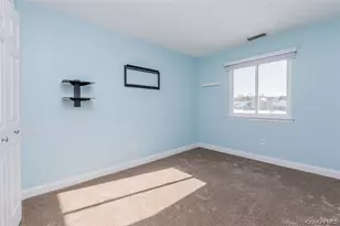728 Birchwood Park Dr, Middle Island, NY 11953 - Photo 16