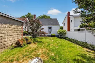 14-30 141st St, Whitestone, NY 11357 - Photo 22