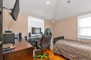 1992 Merrick Ave, Merrick, NY 11566 - Photo 16