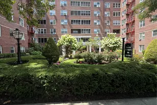67-38 108th St, Forest Hills, NY 11375 - Photo 14