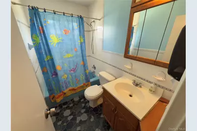 865 Prescott Street, Valley Stream, NY 11580 - Photo 12
