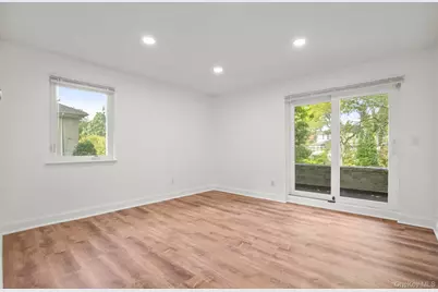 1341 Pelhamdale Avenue, Pelham, NY 10803 - Photo 20